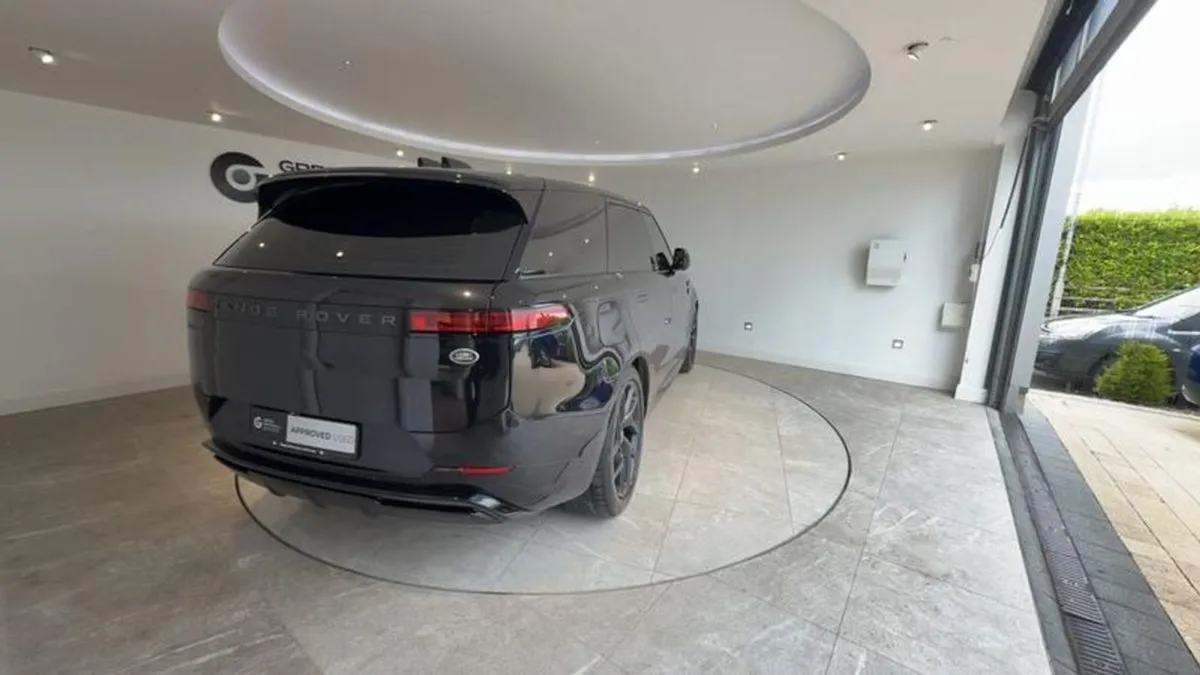 Land Rover Range Rover Sport 3.0 D300 Dynamic SE - Image 4