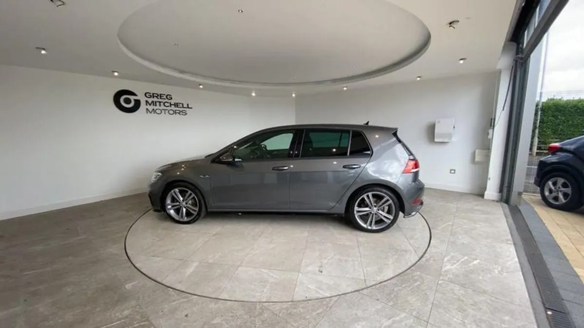 Volkswagen Golf 1.5 TSI EVO 150 R-line Edition 5d - Image 4