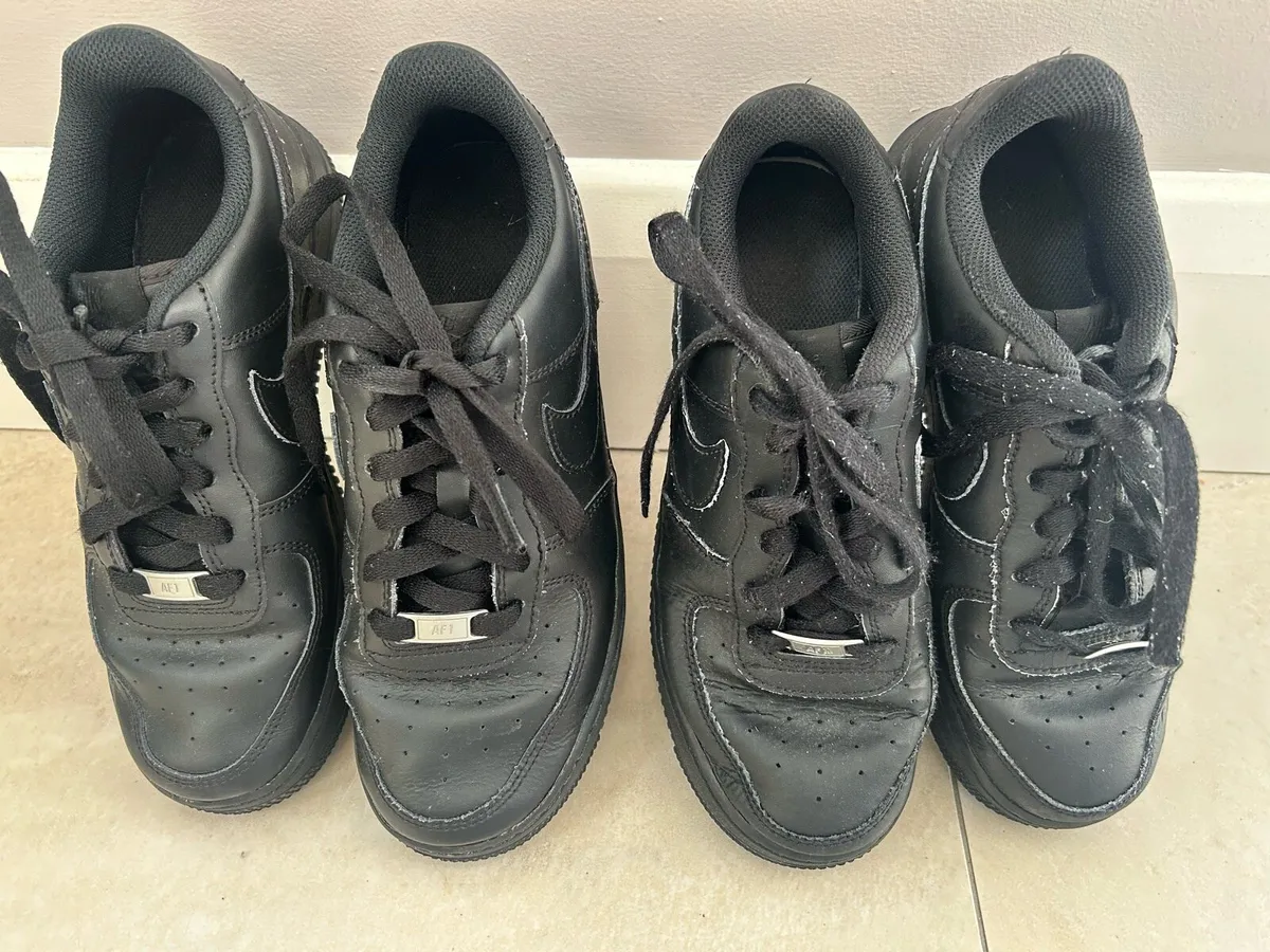 Nike Black Airforce trainers - Image 1