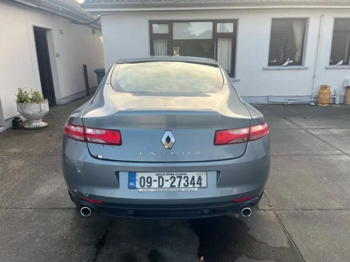 Renault Laguna 2009 - Image 2