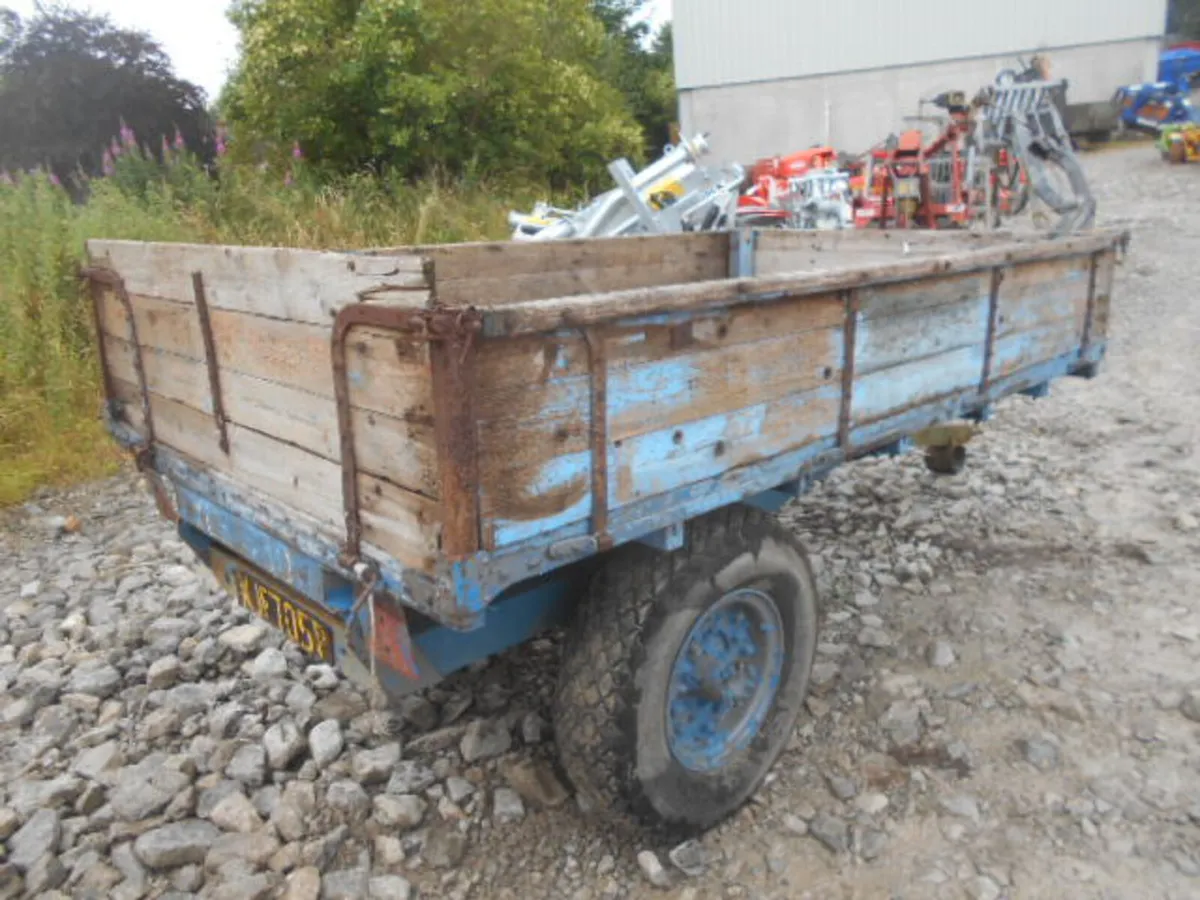 WOODEN 10' X 6' TIPPING TRAILER - Image 3