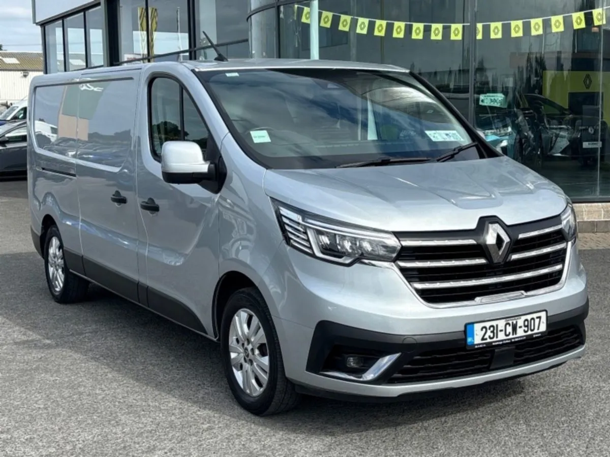 Renault Trafic Sport - Image 1