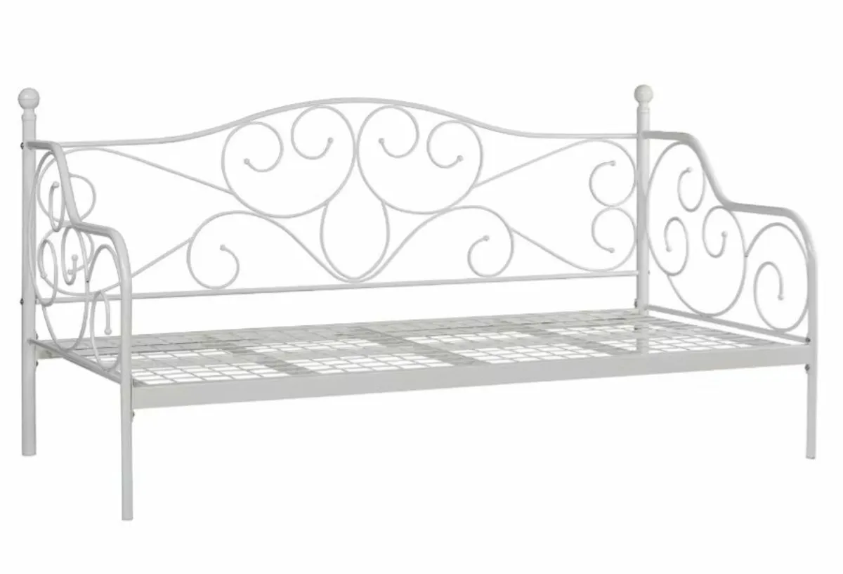 Bed - Image 2