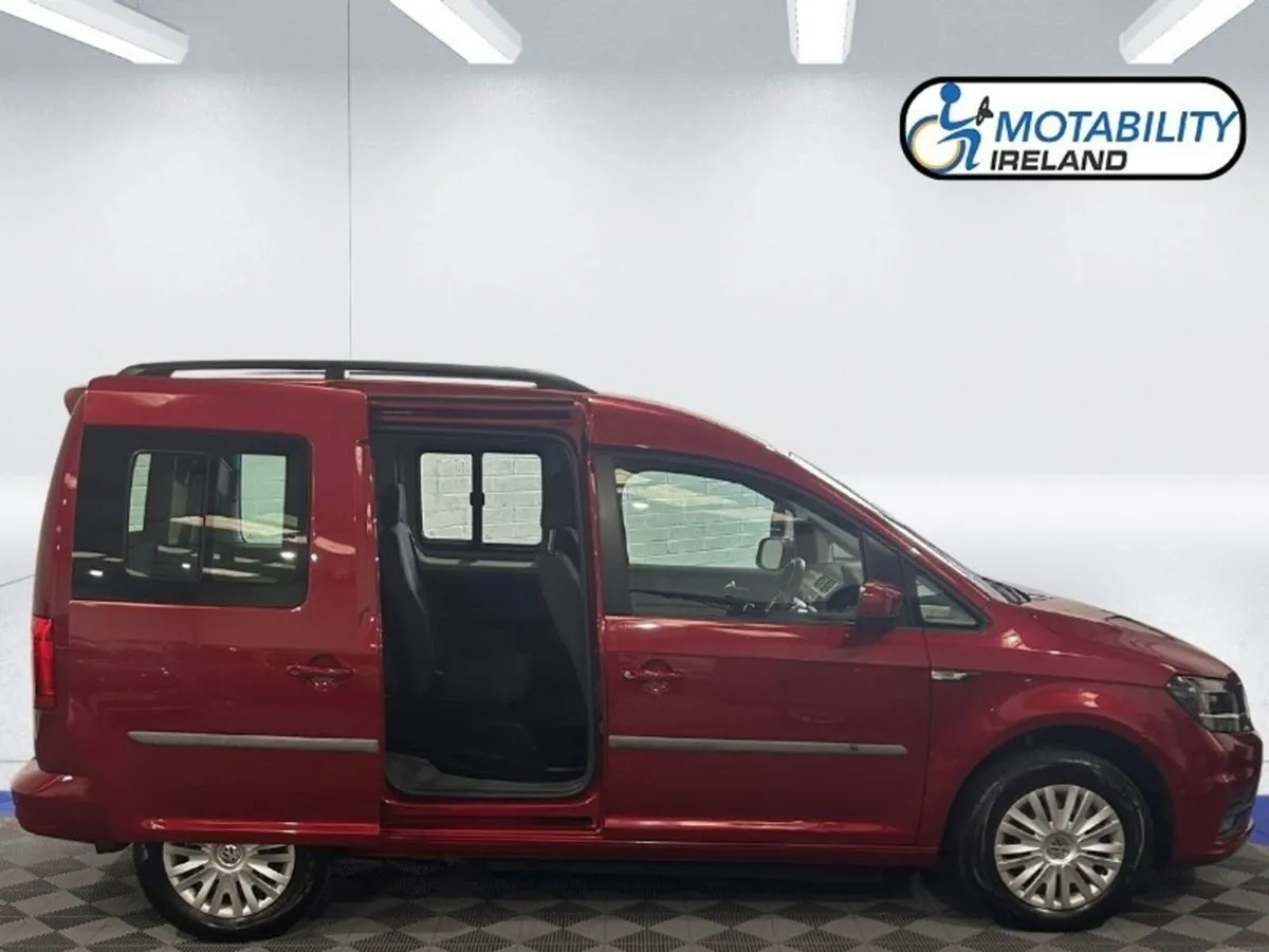 Volkswagen Caddy Drive From Wheelchair - Image 4