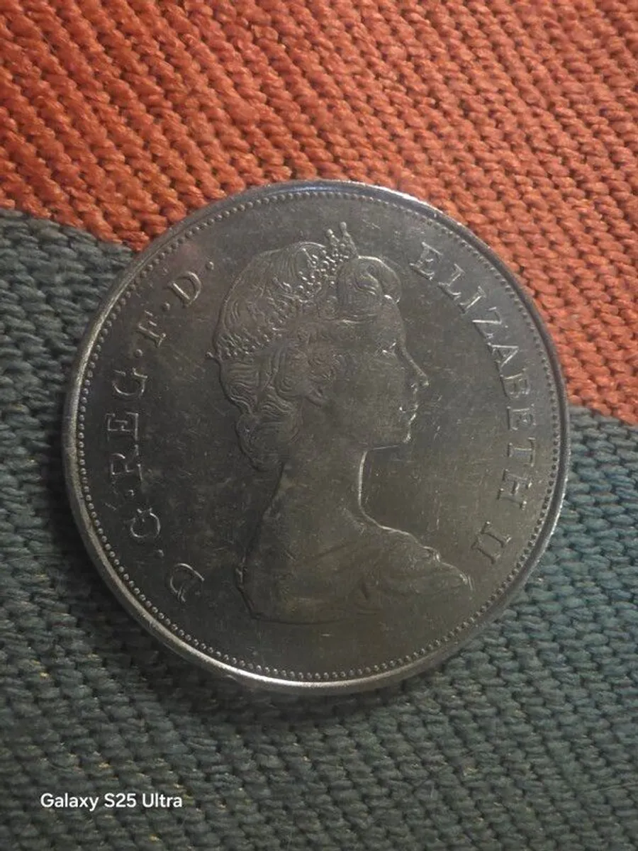Prince and Princess of Wales commerative coin perfect condition - Image 2