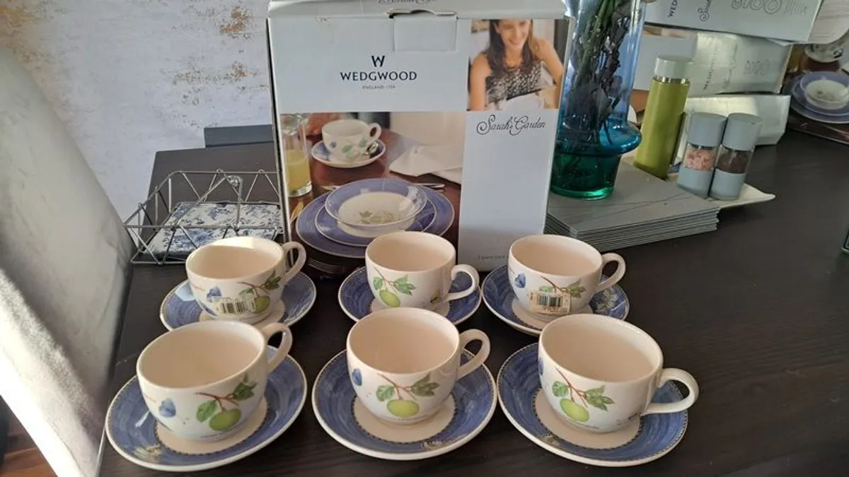 Wedgwood Sarah's Garden Blue Border Tea Cup & Saucer W/ Fruit - Image 1