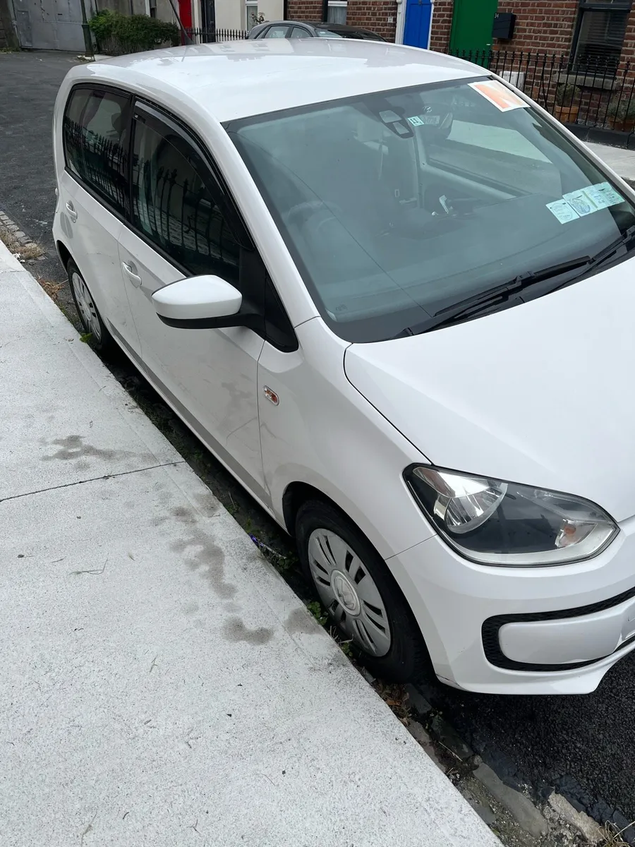 2014 White VW Up - Image 3