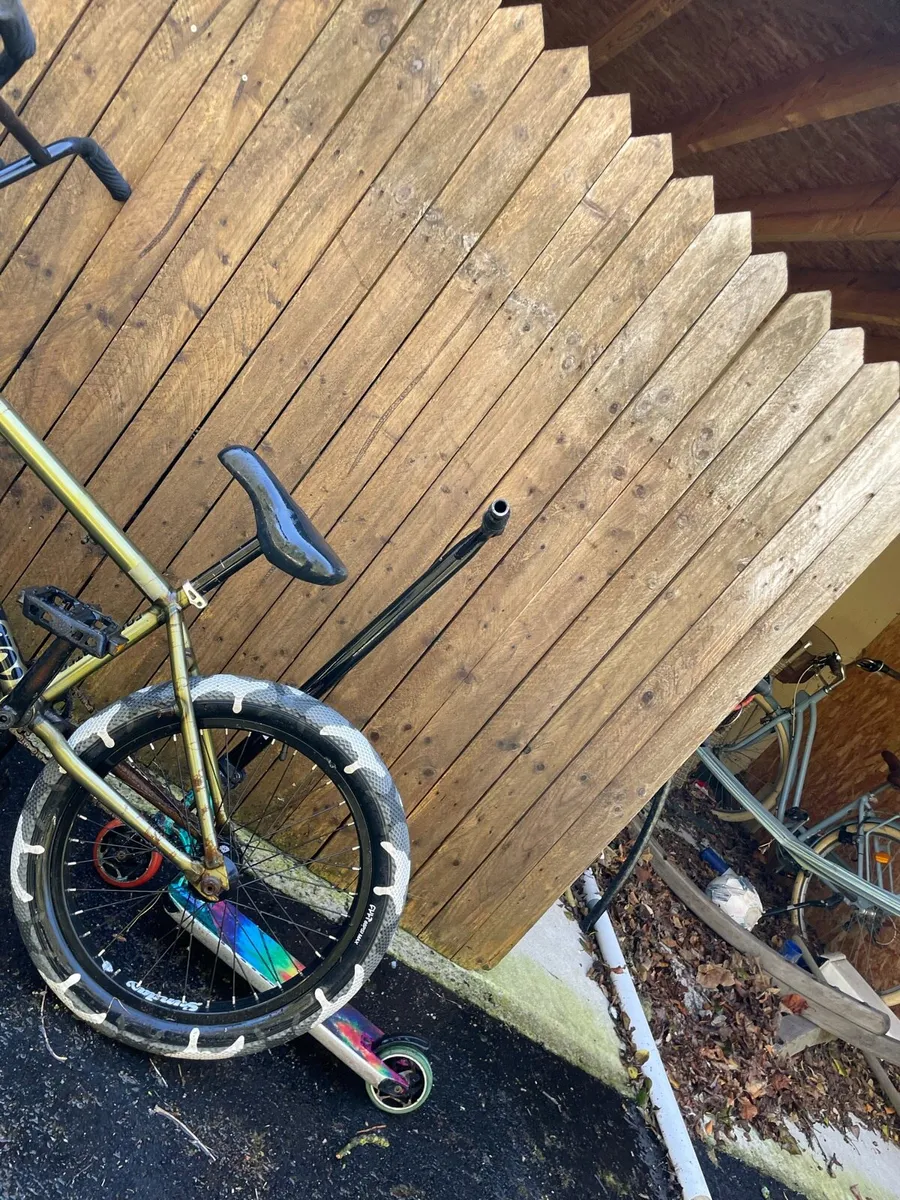 BMX bike - Image 2