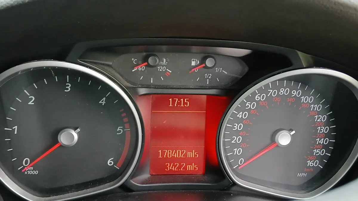 Ford Mondeo 2.0 TDCI ZETEC  2012 Business Model - Image 4