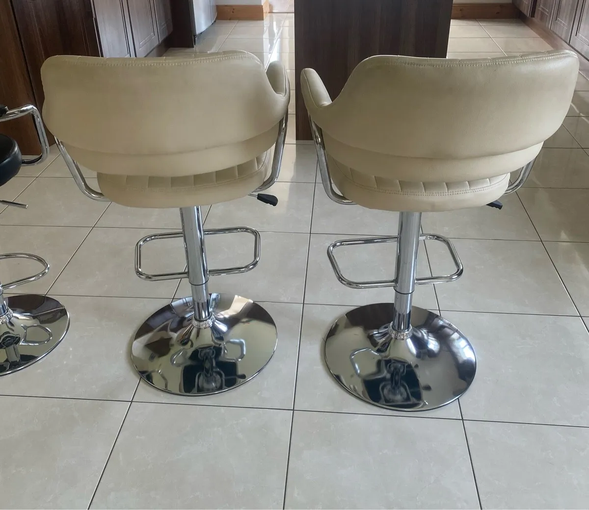 Stools - Image 4
