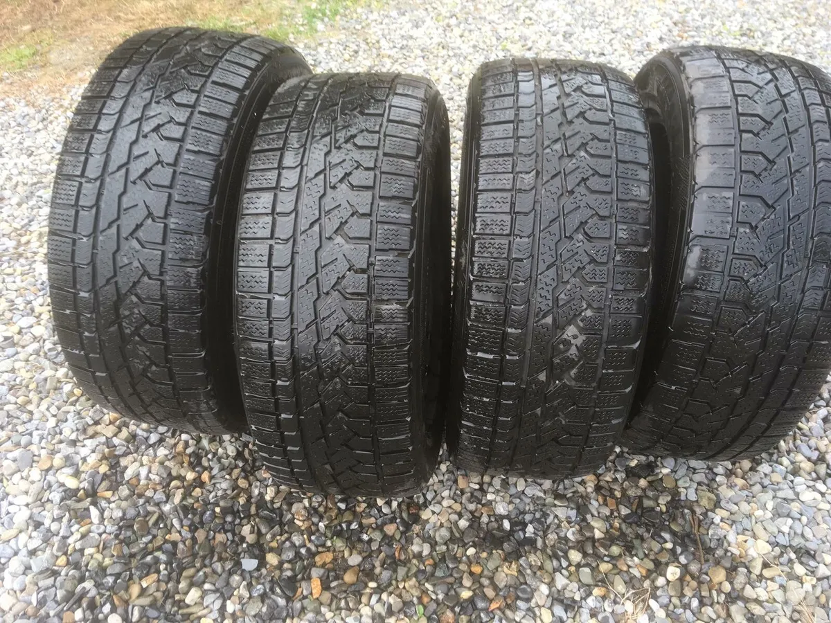 KUMHO
255/55. R18. 109H
PART WORN TYRES - Image 2