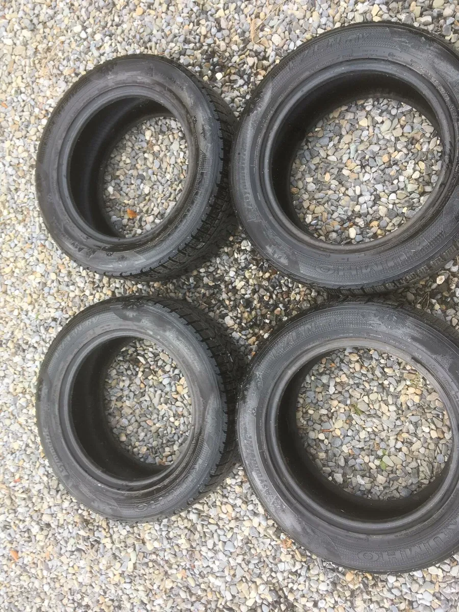 KUMHO
255/55. R18. 109H
PART WORN TYRES - Image 3