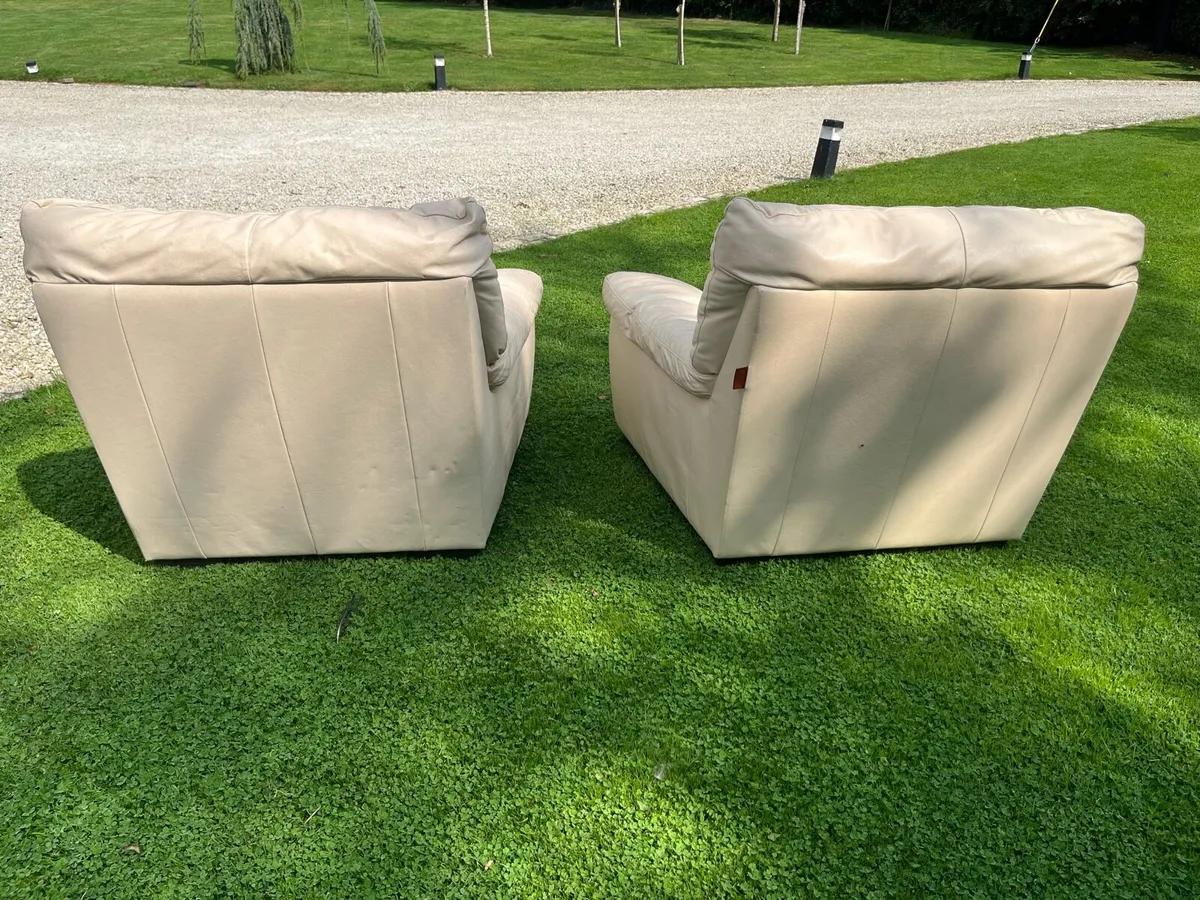 Chairs - Image 3