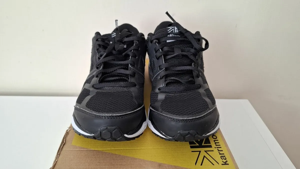 Running shoes trainers sneakers size 6 - Image 2