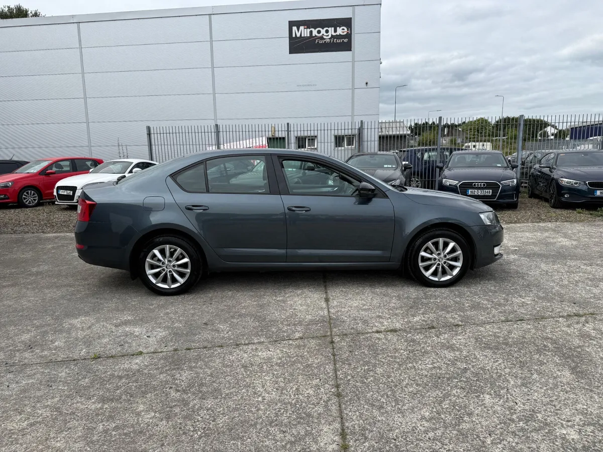 2016 Skoda Octavia - Image 4