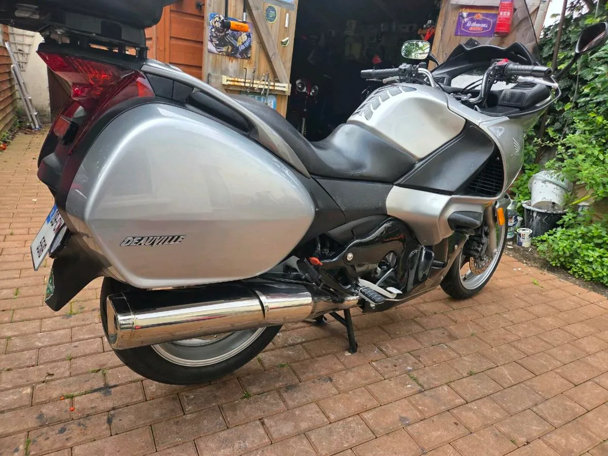 Honda deauville 700 - Image 2