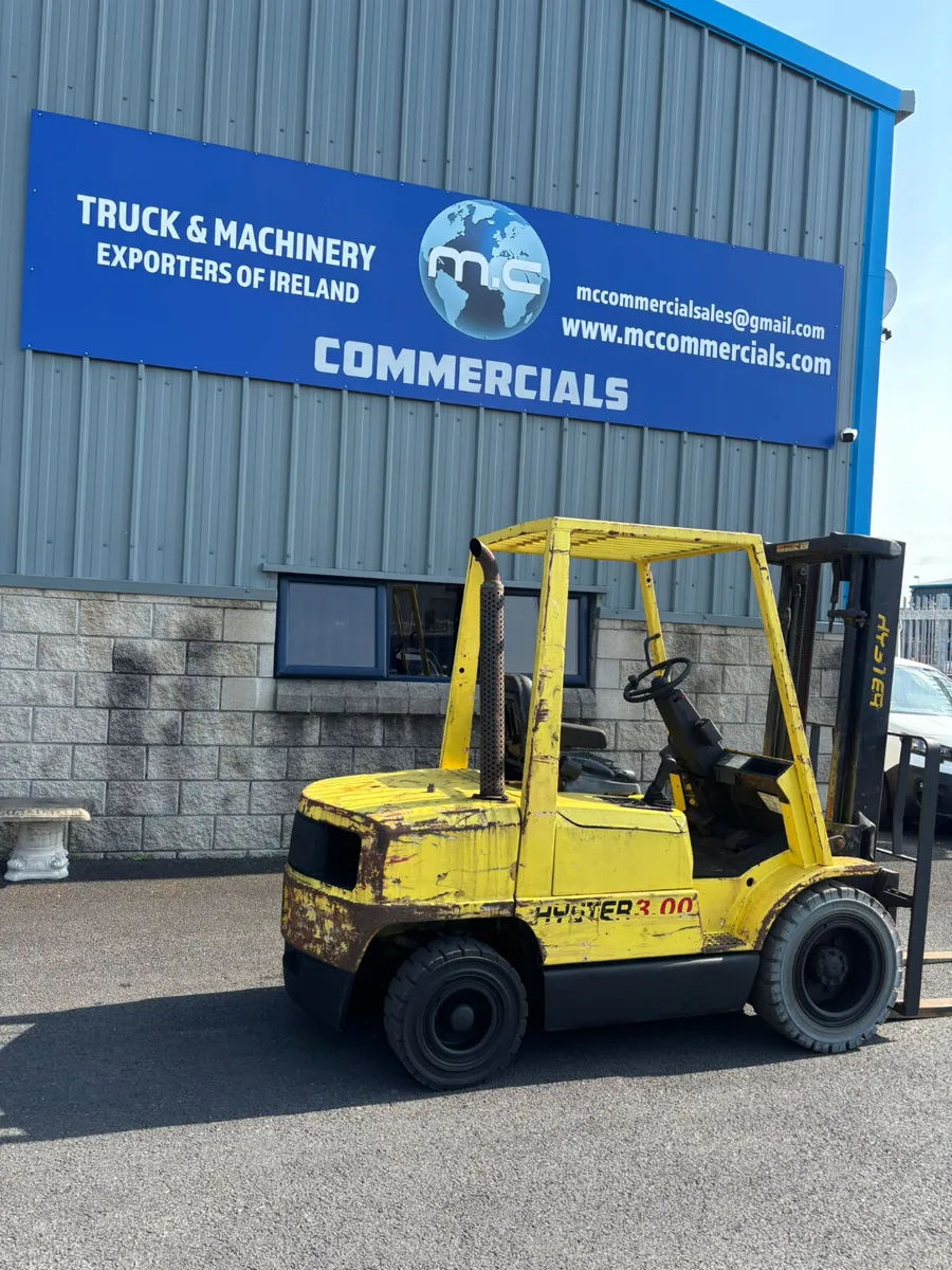 For Sale: 3 Ton XM Hyster Forklift - Image 4
