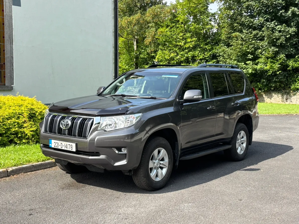 Toyota Landcruiser 5 Seats - Image 1