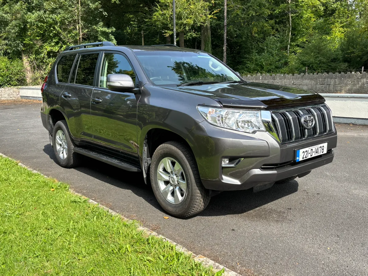 Toyota Landcruiser 5 Seats - Image 2