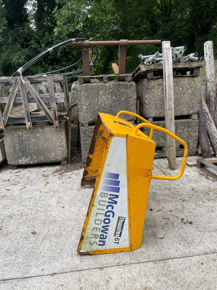 Thwaites 6 tonne dumper bonnet - Image 1