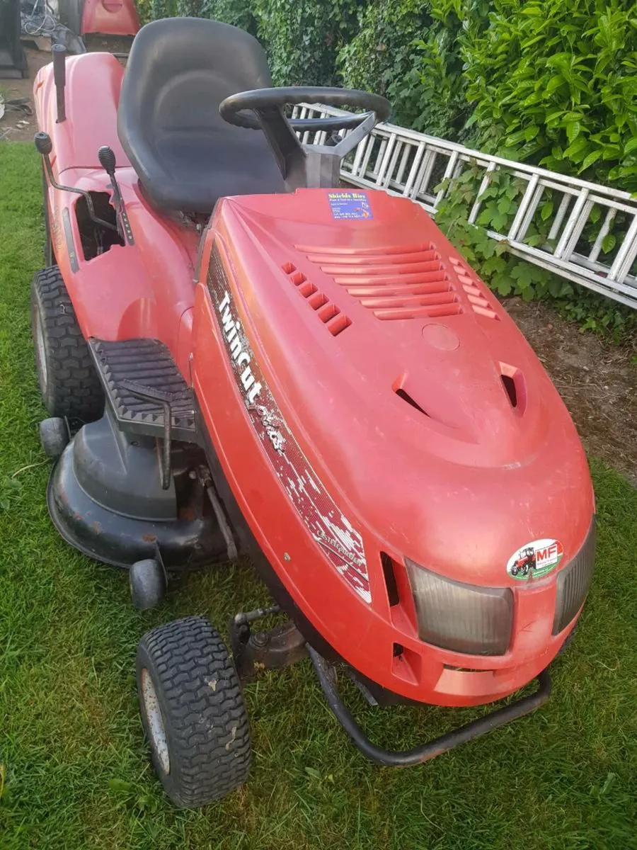 Ride on mower - Image 4
