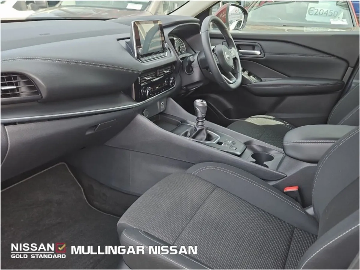 Nissan QASHQAI 1.3sv Petrol M/hybrid - Check out - Image 4