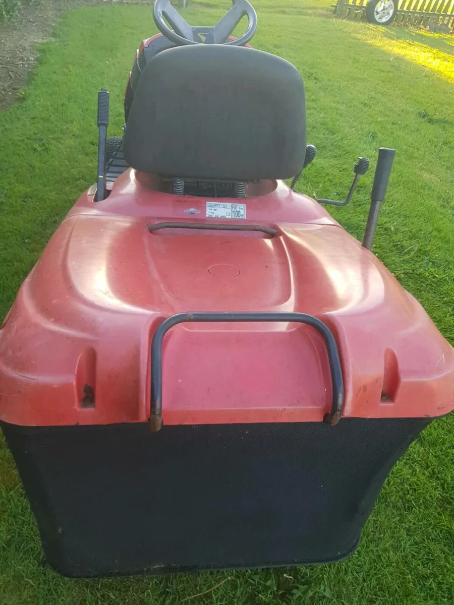 Ride on mower - Image 1