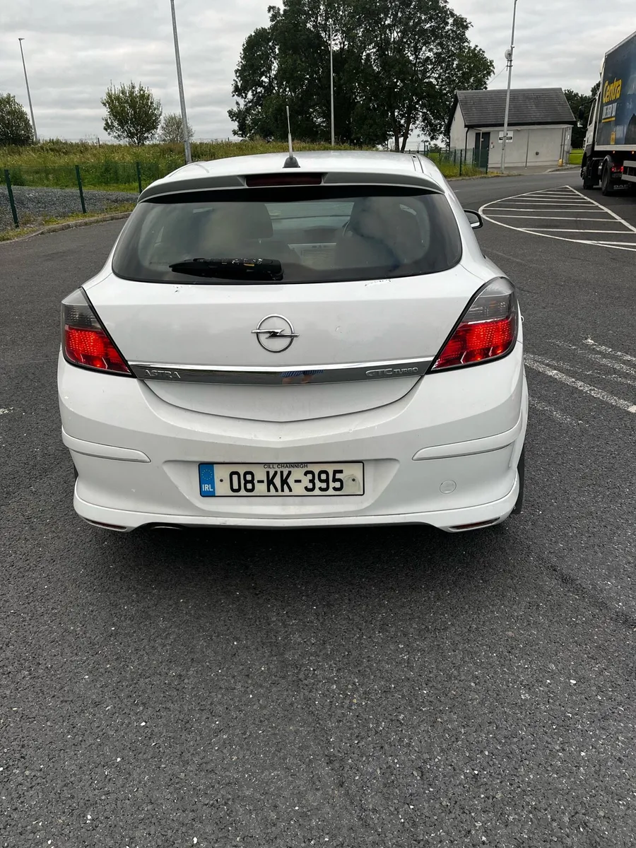 Opel  Astra 1.6 turbo 180 HP - Image 3