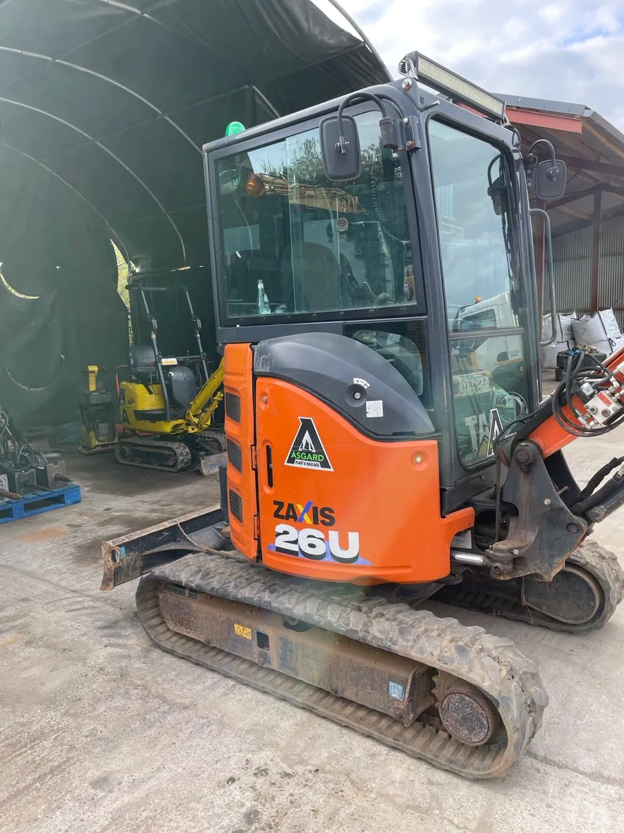2020 hitachi zaxis 26U - Image 2
