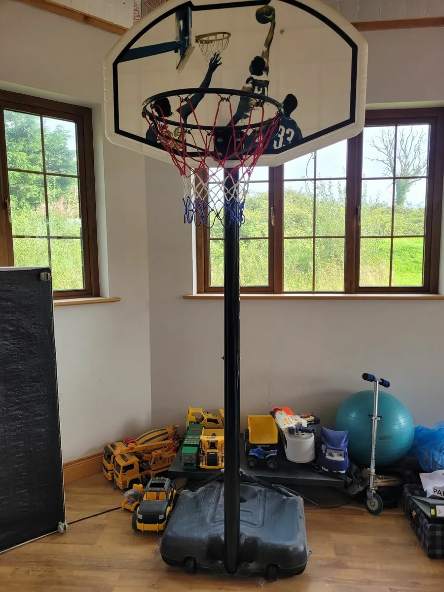 Basketball Shoot - Image 1