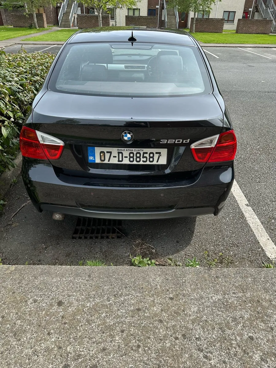 BMW M sport 3 series 2007 automatic - Image 2