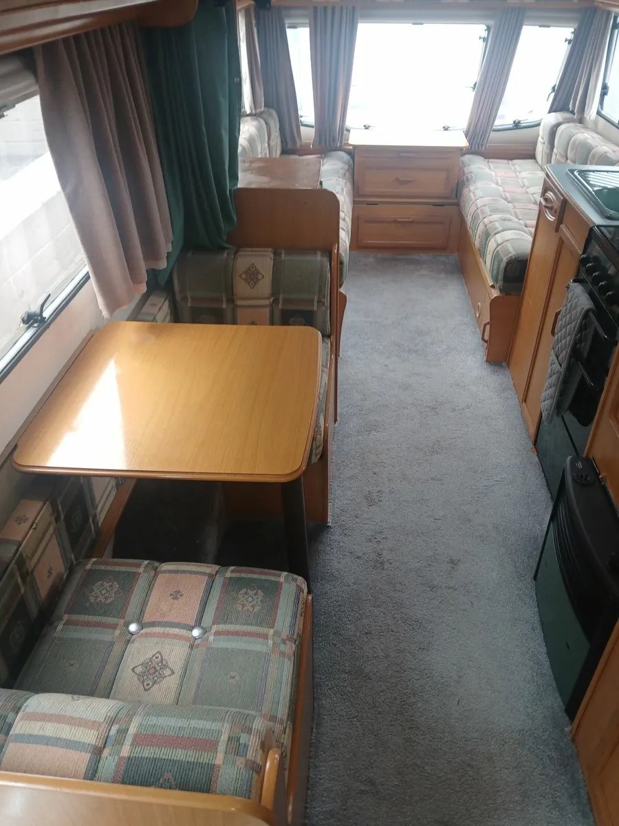 Caravan - Image 2