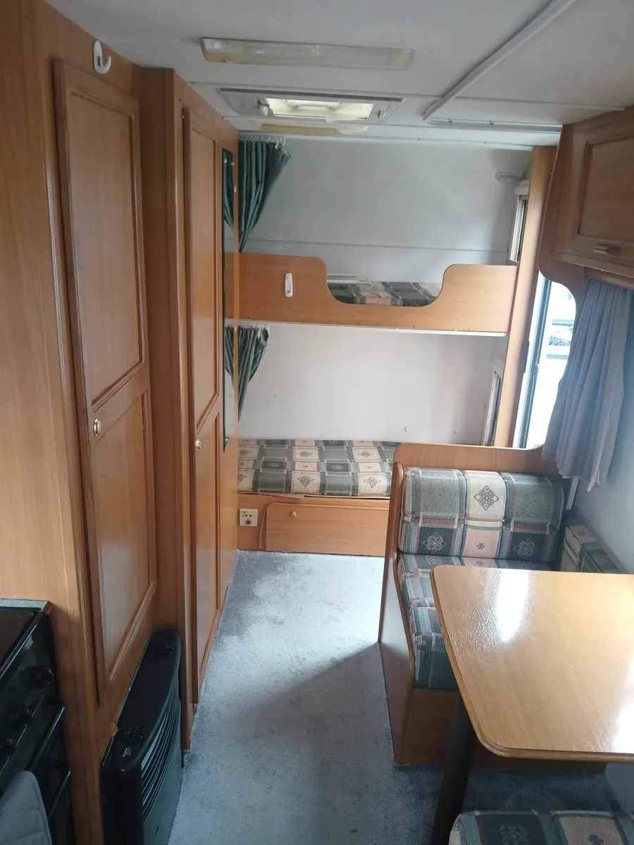 Caravan - Image 4