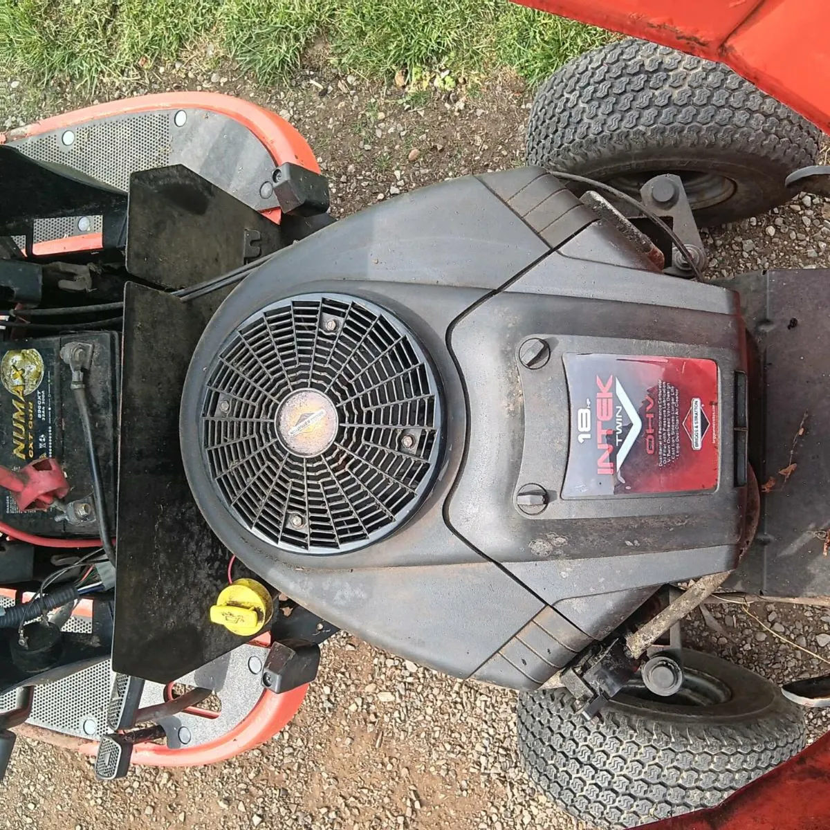 Replacement Twin cylinder Briggs engines - Image 3