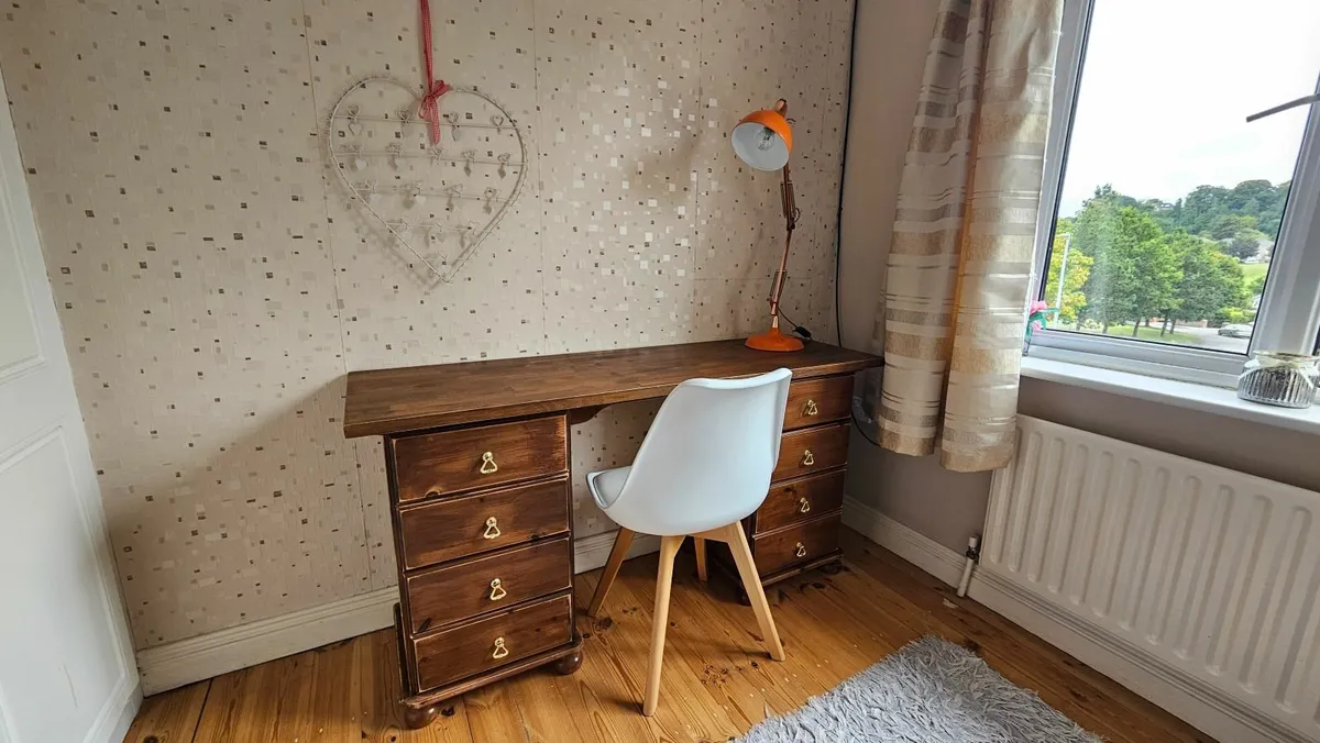Desk - Image 1