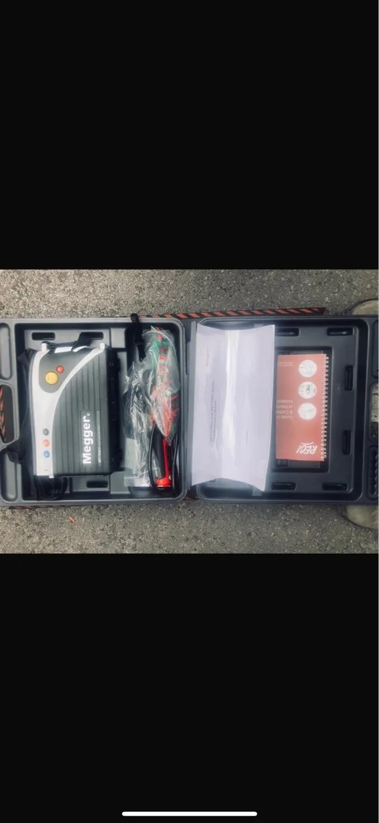 Megger tester - Image 1