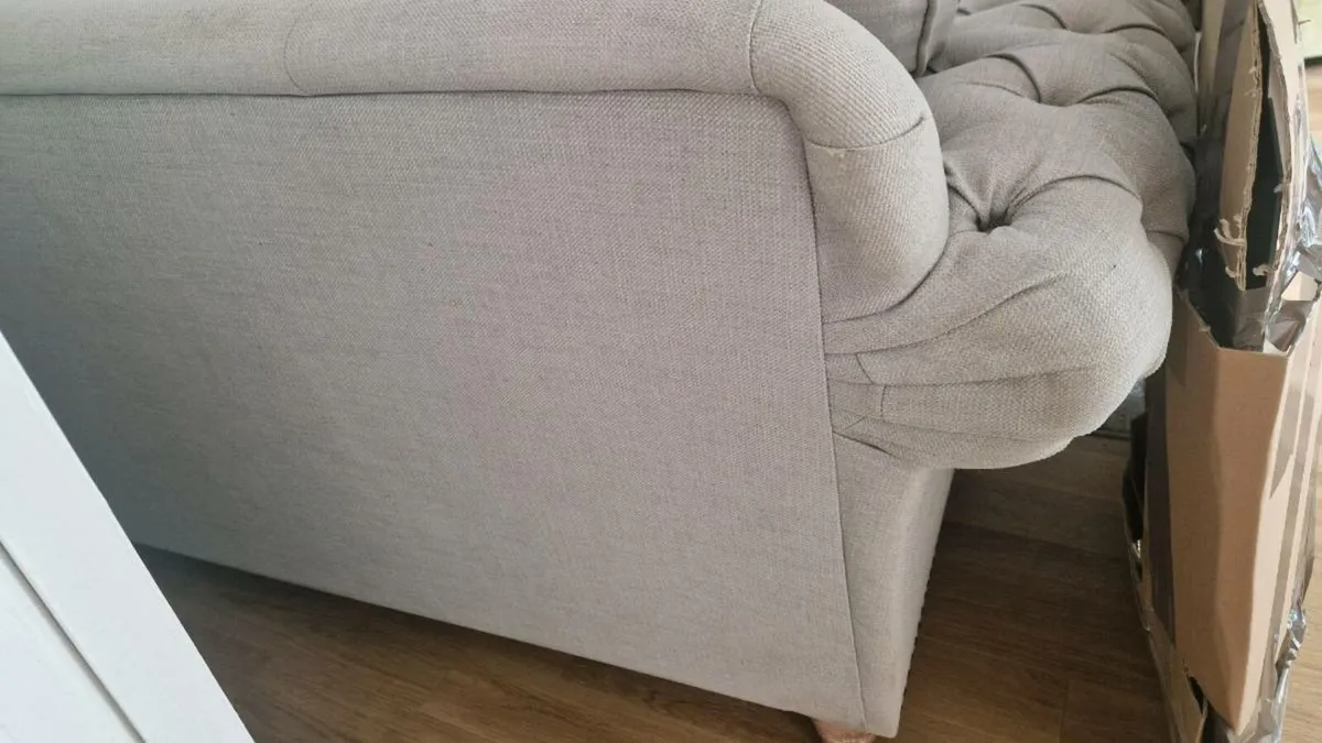 Couch - Image 3