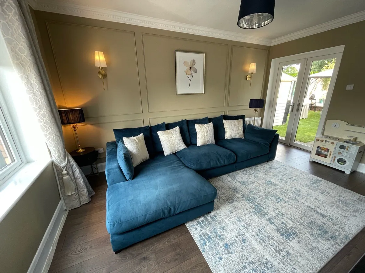 Corner Sofa - Image 1