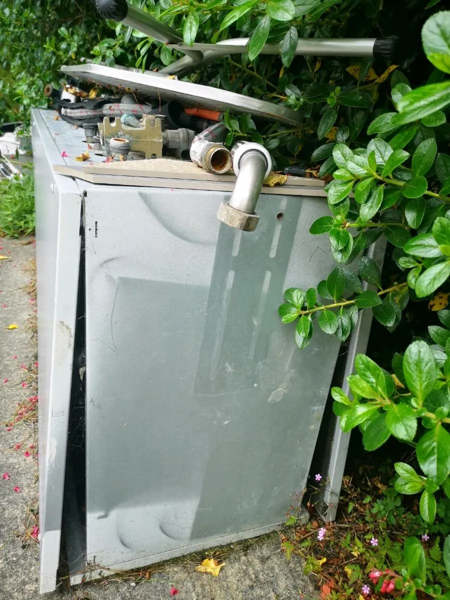 Alpha Innotec swc 110 Heat pump and new compressor - Image 2