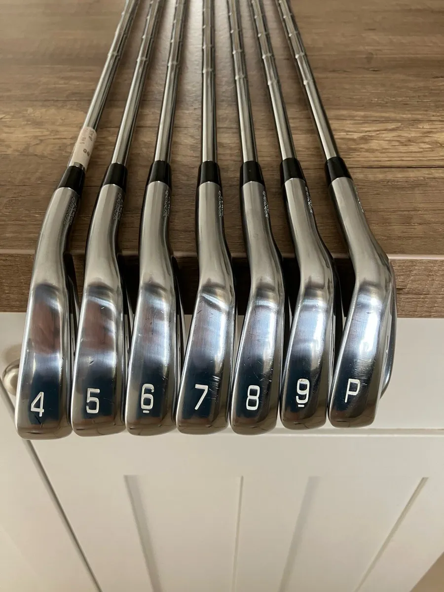 Mizuno Pro 243 iron set 4-Pw - Image 1