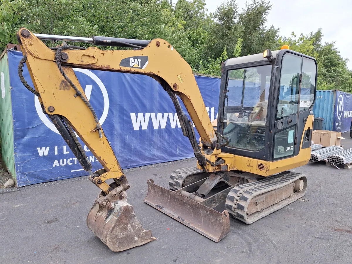 2007 Caterpillar 302.5C Excavator For Auction - Image 1