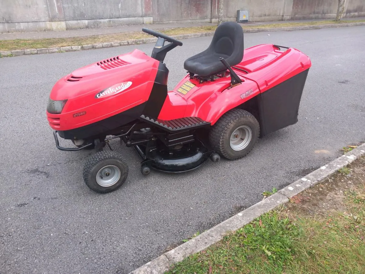 Ride on lawnmower - Image 2