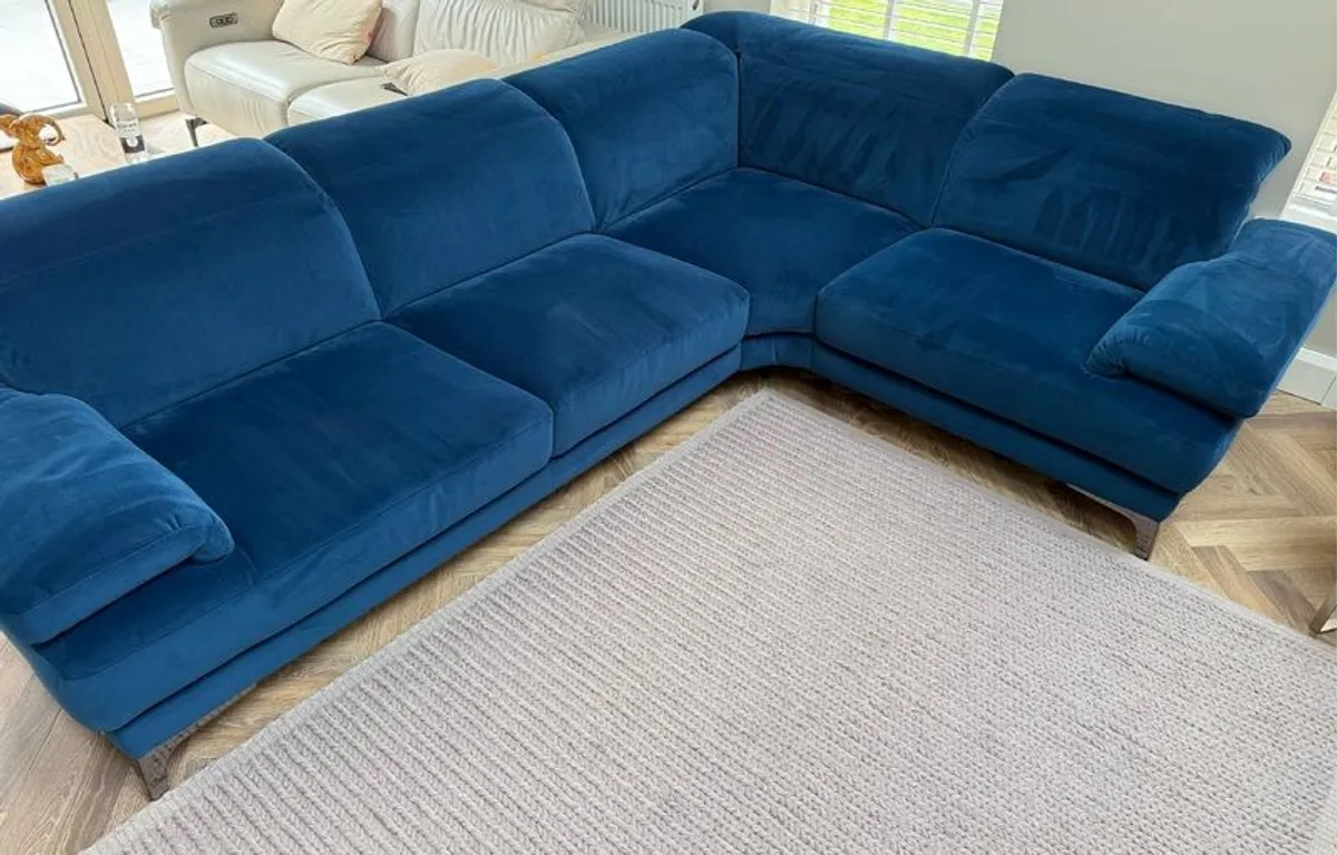 Natuzzi deep blue sofa, Excellent condition - Image 4