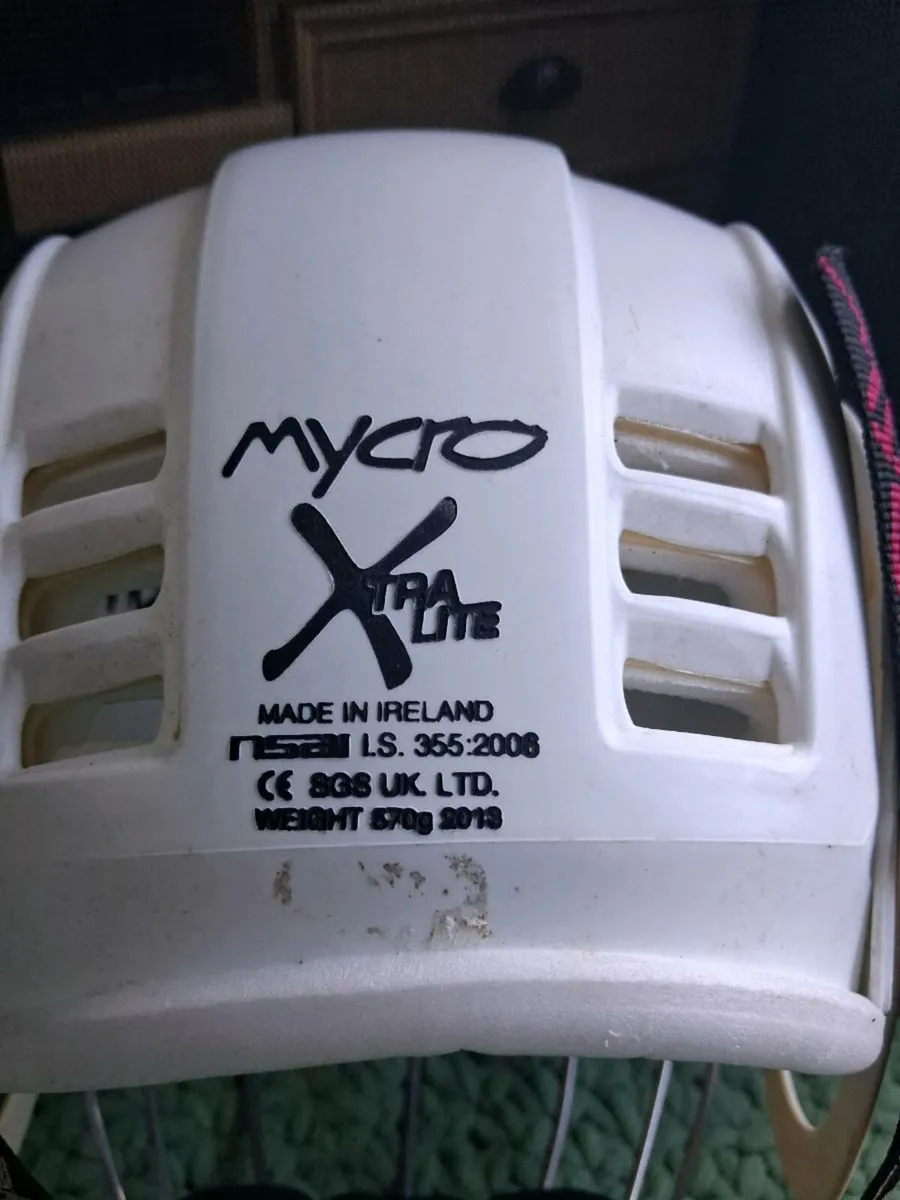 Mycro X lite hurling helmet - Image 3