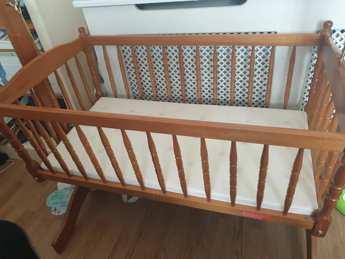 Cot - Image 1