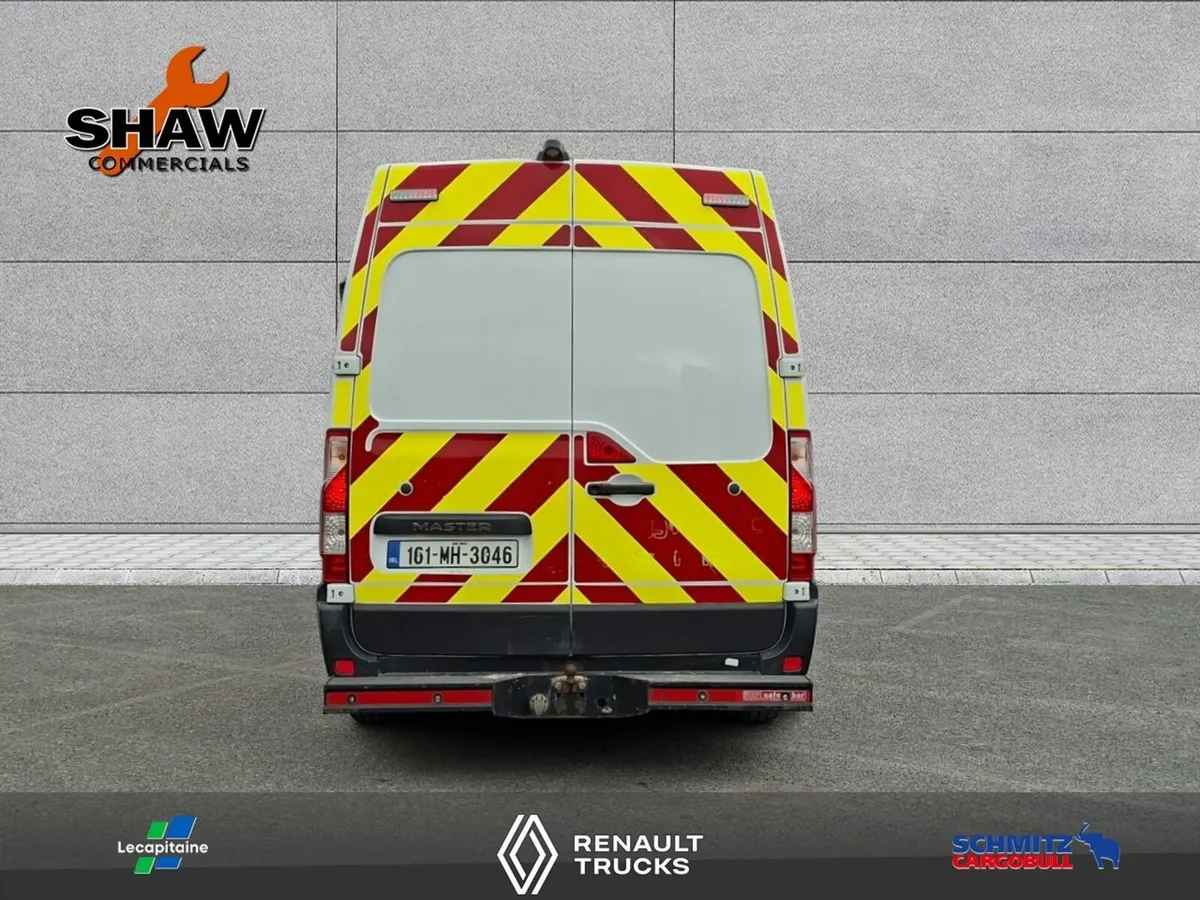 2016 Renault Master - Crew Cab - Image 4