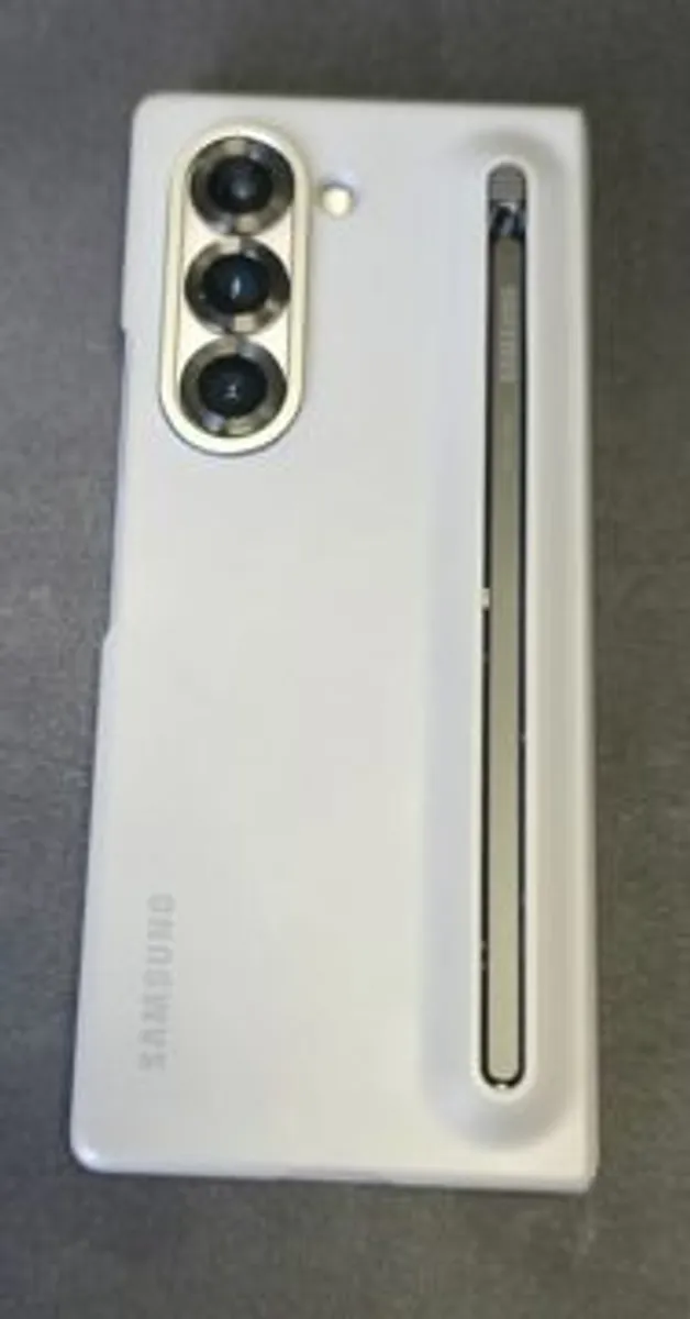 Samsung Galaxy Z Fold 6 512GB Silver Shadow - Image 4