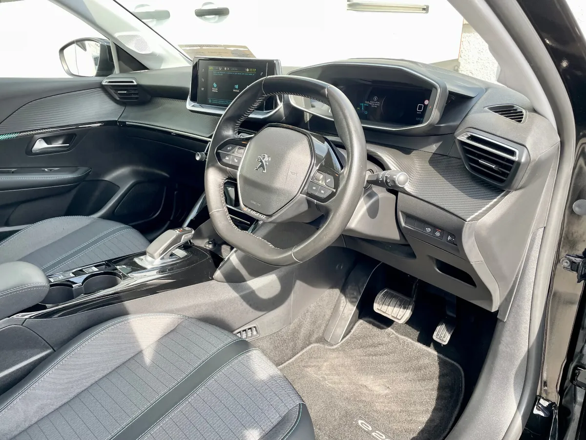 Peugeot 208 Allure Fully Electric 136BHP Van, 2021 - Image 3