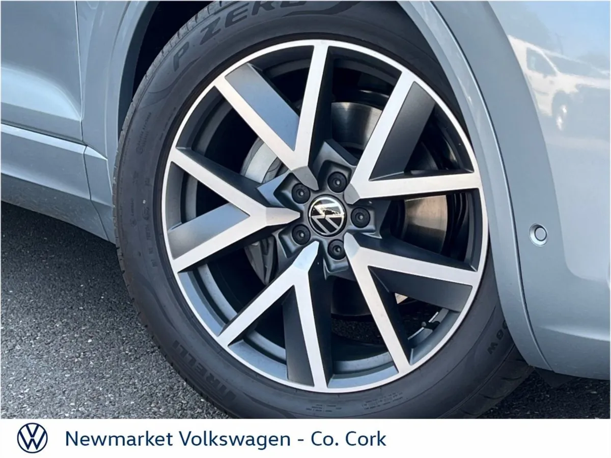 Volkswagen Touareg Commercial 3.0tdi 231BHP R Lin - Image 2