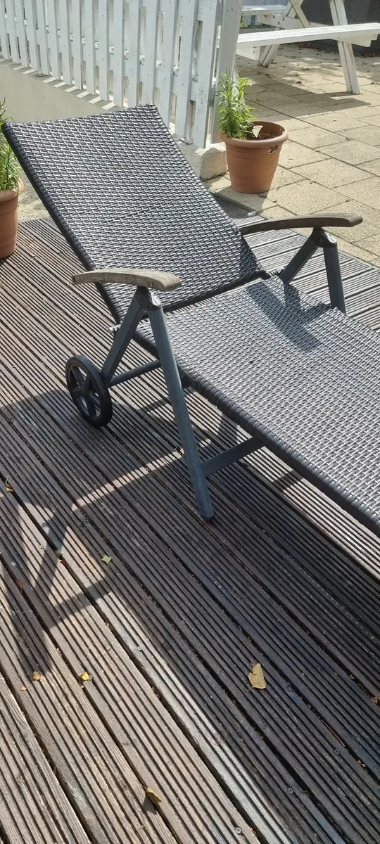 Sun lounger - Image 2